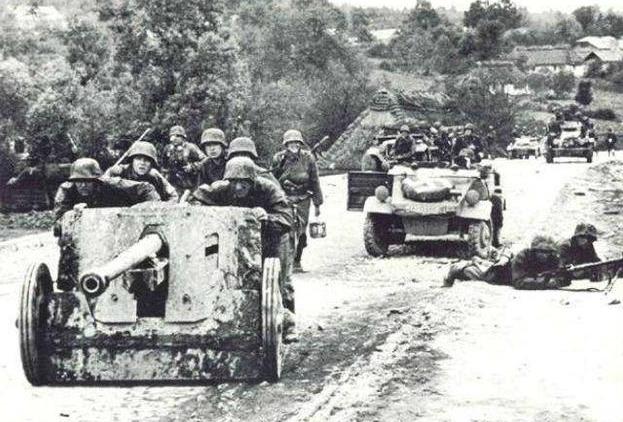 战至最后35人：第二十八党卫军“瓦隆人”志愿装甲掷弹兵师