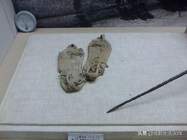 “川军将士穿草鞋”的故事，缅怀在抗日战争中牺牲的将士们