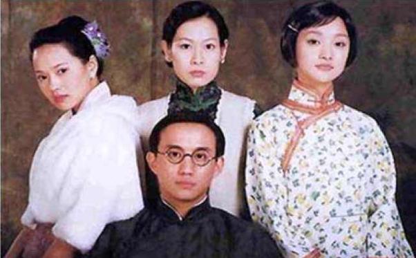 陆小曼与徐志摩大婚时，前夫送了7字请柬，字字让人心疼